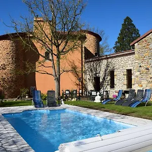 Chateau Des Aiguilles Bed & Breakfast