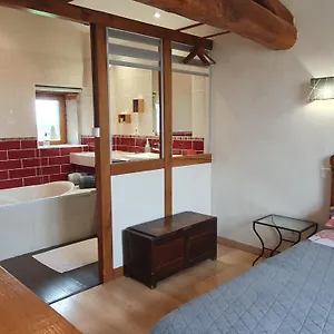D'hotes Grange Carree Bed & Breakfast