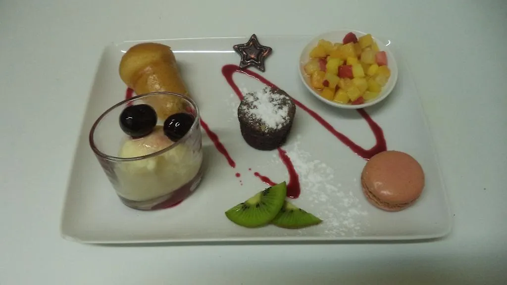 Logis Hotel Des Voyageurs Restaurant La Bonne Tabl'Hay Livron-sur-Drome