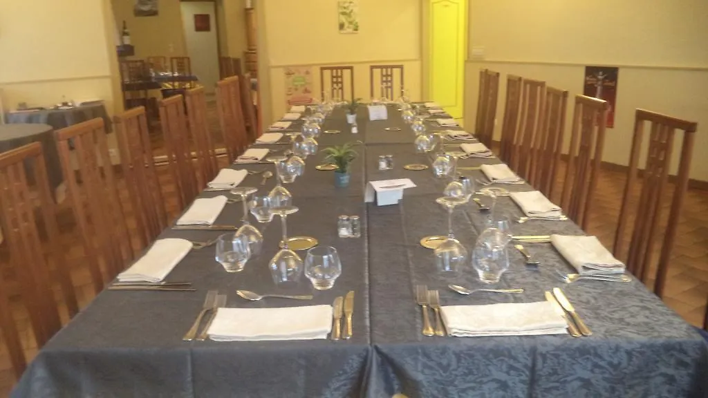 Logis Hotel Des Voyageurs Restaurant La Bonne Tabl'Hay Livron-sur-Drome